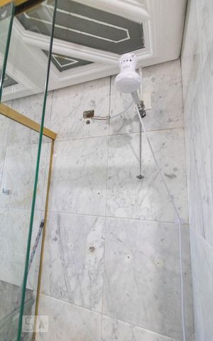 Casa à venda com 480m², 4 quartos e 6 vagas Casa à venda com 480m², 4 quartos e 6 vagasBanheiro da Suíte 3