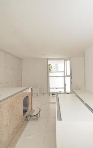 Apartamento à venda com 57m², 2 quartos e 1 vagaCozinha e Área de Serviço