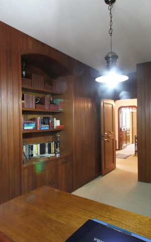 Casa à venda com 469m², 3 quartos e 4 vagasEscritório