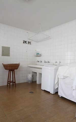 Casa à venda com 469m², 3 quartos e 4 vagasÁrea de serviço