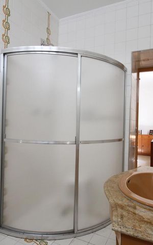 Casa à venda com 469m², 3 quartos e 4 vagasSuíte 2