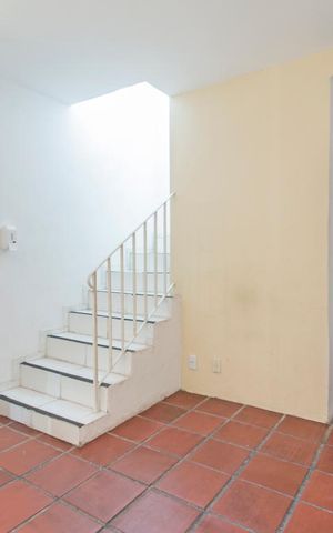 Casa à venda com 160m², 3 quartos e 2 vagas Casa à venda com 160m², 3 quartos e 2 vagas Sala