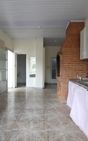 Casa para alugar com 460m², 4 quartos e 2 vagasChurrasqueira