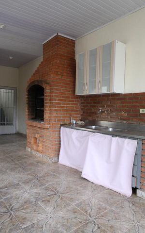 Casa para alugar com 460m², 4 quartos e 2 vagasChurrasqueira