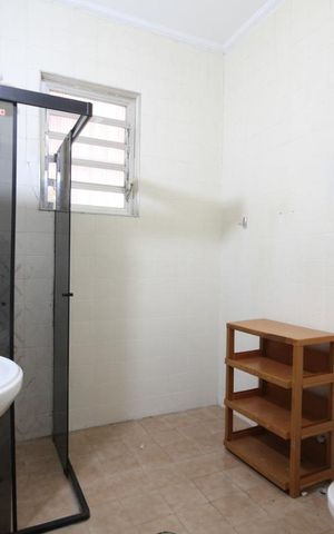 Casa para alugar com 460m², 4 quartos e 2 vagasBanheiro