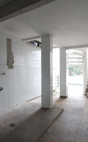 Casa para alugar com 460m², 4 quartos e 2 vagasÁrea de serviço