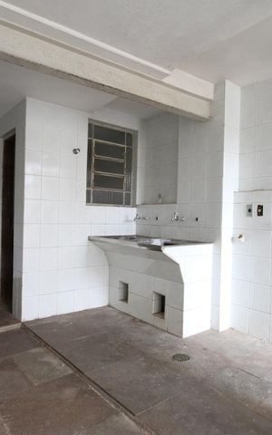 Casa para alugar com 460m², 4 quartos e 2 vagasÁrea de serviço