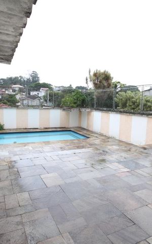 Casa para alugar com 460m², 4 quartos e 2 vagasPiscina