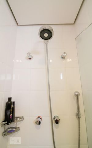 Apartamento à venda com 34m², 1 quarto e 1 vaga Apartamento à venda com 34m², 1 quarto e 1 vagaChuveiro