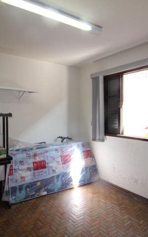 Casa à venda com 500m², 3 quartos e 7 vagasEdicula quarto serviço
