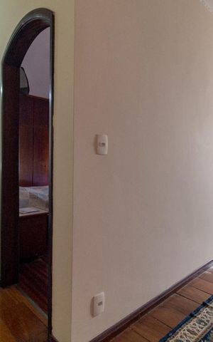 Casa à venda com 350m², 3 quartos e 4 vagas Casa à venda com 350m², 3 quartos e 4 vagasCorredor