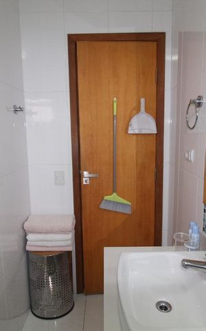 Casa à venda com 240m², 4 quartos e 3 vagasBanheiro 3 social