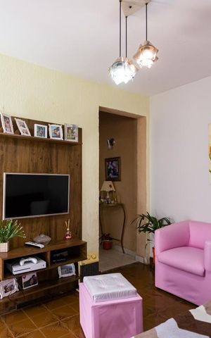 Casa à venda com 400m², 8 quartos e 4 vagas Casa à venda com 400m², 8 quartos e 4 vagasSala Casa 3
