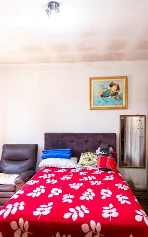 Casa à venda com 400m², 8 quartos e 4 vagas Casa à venda com 400m², 8 quartos e 4 vagasQuarto 1