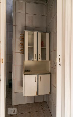 Casa à venda com 80m², 2 quartos e sem vagaBanheiro