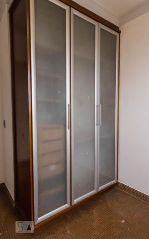 Apartamento à venda com 281m², 4 quartos e 2 vagas Apartamento à venda com 281m², 4 quartos e 2 vagasQuarto 1