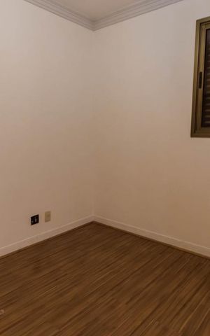 Apartamento à venda com 281m², 4 quartos e 2 vagas Apartamento à venda com 281m², 4 quartos e 2 vagasSala de Estar