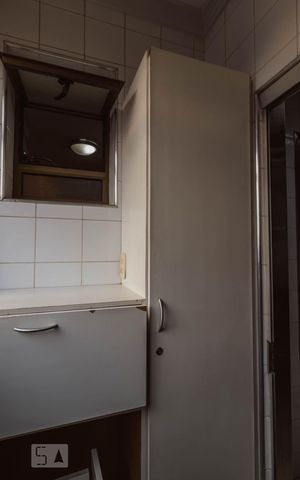 Apartamento à venda com 281m², 4 quartos e 2 vagas Apartamento à venda com 281m², 4 quartos e 2 vagasÁrea de Serviço