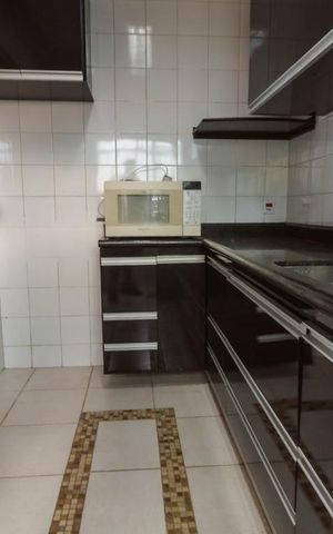 Apartamento à venda com 281m², 4 quartos e 2 vagas Apartamento à venda com 281m², 4 quartos e 2 vagasCozinha