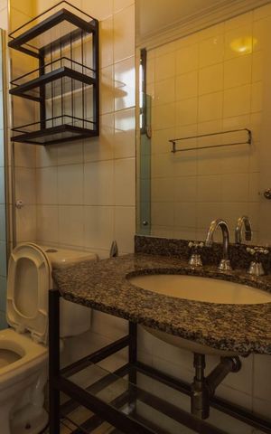 Apartamento à venda com 281m², 4 quartos e 2 vagas Apartamento à venda com 281m², 4 quartos e 2 vagasBanheiro da Suíte 2