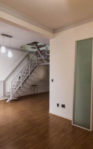 Apartamento à venda com 281m², 4 quartos e 2 vagas Apartamento à venda com 281m², 4 quartos e 2 vagasSala de Estar