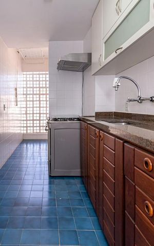 Apartamento à venda com 74m², 2 quartos e 1 vaga Apartamento à venda com 74m², 2 quartos e 1 vagaCozinha