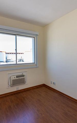 Apartamento à venda com 74m², 2 quartos e 1 vaga Apartamento à venda com 74m², 2 quartos e 1 vagaSuíte