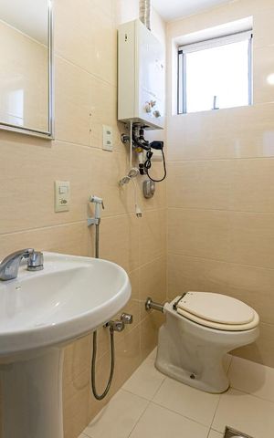 Apartamento à venda com 74m², 2 quartos e 1 vaga Apartamento à venda com 74m², 2 quartos e 1 vagaBanheiro da Suíte
