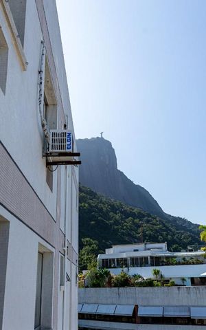 Apartamento à venda com 74m², 2 quartos e 1 vaga Apartamento à venda com 74m², 2 quartos e 1 vagaVista da Varanda da Sala