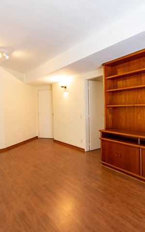 Apartamento à venda com 74m², 2 quartos e 1 vaga Apartamento à venda com 74m², 2 quartos e 1 vagaSala
