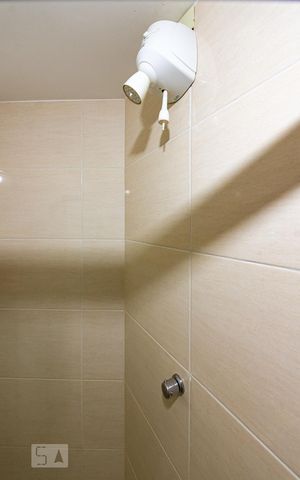 Apartamento à venda com 74m², 2 quartos e 1 vaga Apartamento à venda com 74m², 2 quartos e 1 vagaBanheiro Social