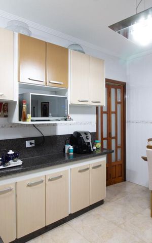 Casa para alugar com 126m², 2 quartos e 2 vagas Casa para alugar com 126m², 2 quartos e 2 vagasCozinha