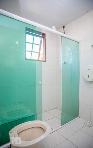 Studio para alugar com 27m², 1 quarto e sem vaga Studio para alugar com 27m², 1 quarto e sem vagaBanheiro