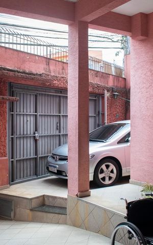 Casa à venda com 161m², 7 quartos e 2 vagasGARAGEM