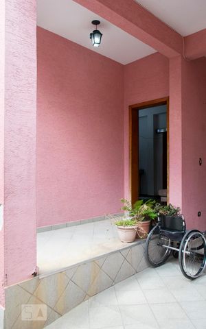 Casa à venda com 161m², 7 quartos e 2 vagasGARAGEM