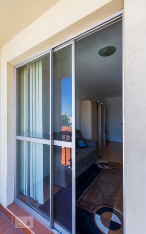 Apartamento para alugar com 60m², 2 quartos e 1 vagavaranda