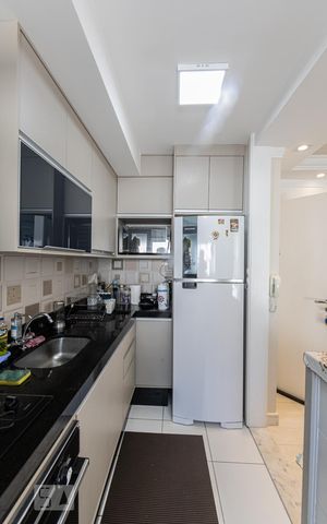 Apartamento à venda com 50m², 2 quartos e 1 vaga Apartamento à venda com 50m², 2 quartos e 1 vagaCozinha