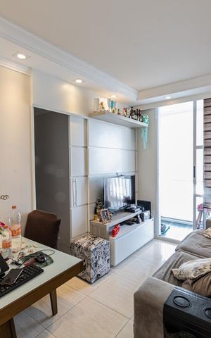 Apartamento à venda com 50m², 2 quartos e 1 vaga Apartamento à venda com 50m², 2 quartos e 1 vagaSala