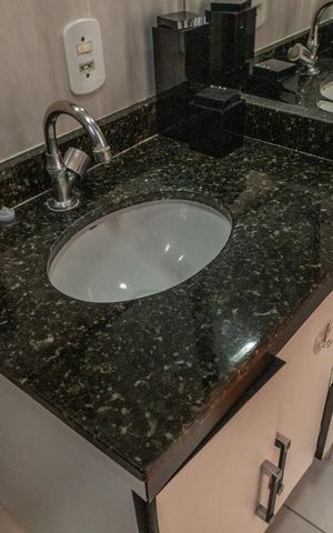 Casa à venda com 197m², 3 quartos e 2 vagas Casa à venda com 197m², 3 quartos e 2 vagasDetalhe banheiro