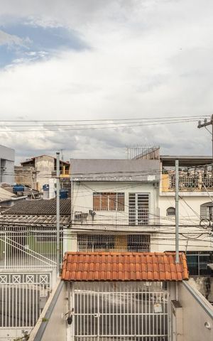 Casa à venda com 197m², 3 quartos e 2 vagas Casa à venda com 197m², 3 quartos e 2 vagasVista da Suíte