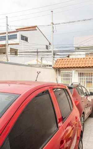 Casa à venda com 197m², 3 quartos e 2 vagas Casa à venda com 197m², 3 quartos e 2 vagasGaragem
