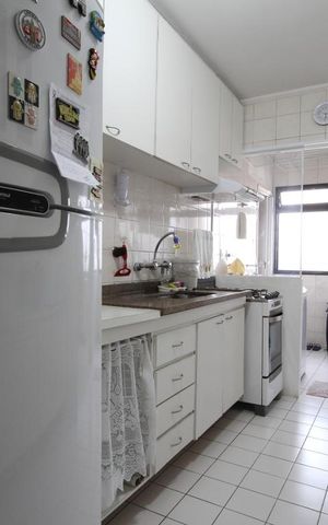Apartamento à venda com 87m², 3 quartos e 2 vagasCozinha