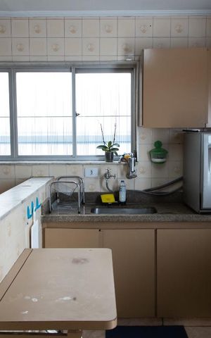 Casa à venda com 185m², 3 quartos e 2 vagas Casa à venda com 185m², 3 quartos e 2 vagasCozinha