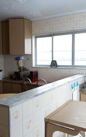 Casa à venda com 185m², 3 quartos e 2 vagas Casa à venda com 185m², 3 quartos e 2 vagasCozinha