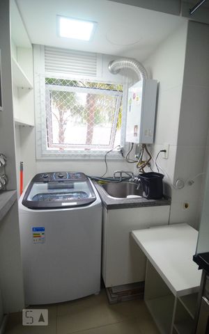 Apartamento à venda com 68m², 2 quartos e 1 vagaÁrea de Serviço