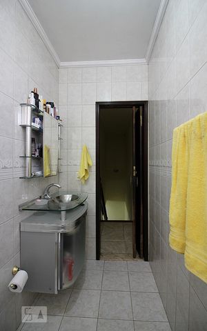 Casa à venda com 175m², 3 quartos e 2 vagasBanheiro Social