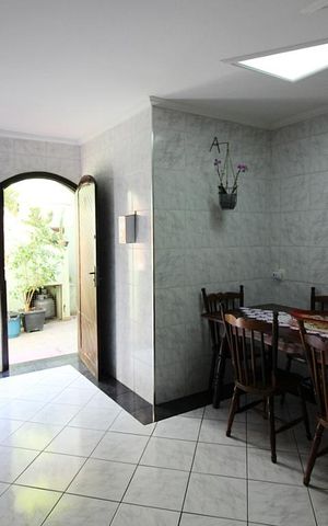 Casa à venda com 175m², 3 quartos e 2 vagasCozinha