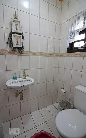 Casa à venda com 175m², 3 quartos e 2 vagasLavabo