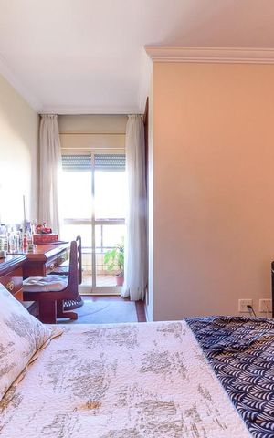 Apartamento à venda com 180m², 4 quartos e 4 vagas Apartamento à venda com 180m², 4 quartos e 4 vagasSuíte 1