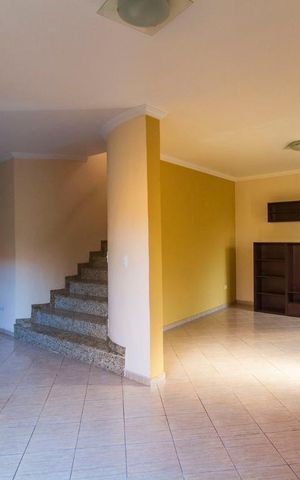 Casa para alugar com 198m², 3 quartos e 2 vagasSala de Estar